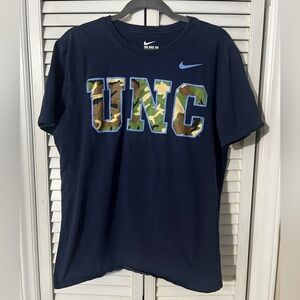 Nike UNC Tarheel Camo Logo Mens Athletic Cut T-Shirt